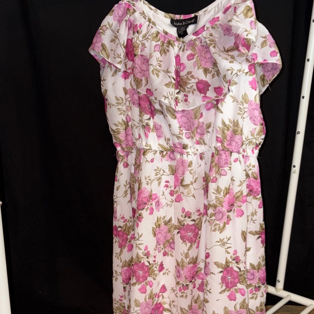 Chic Floral Pink and White Casual Dress